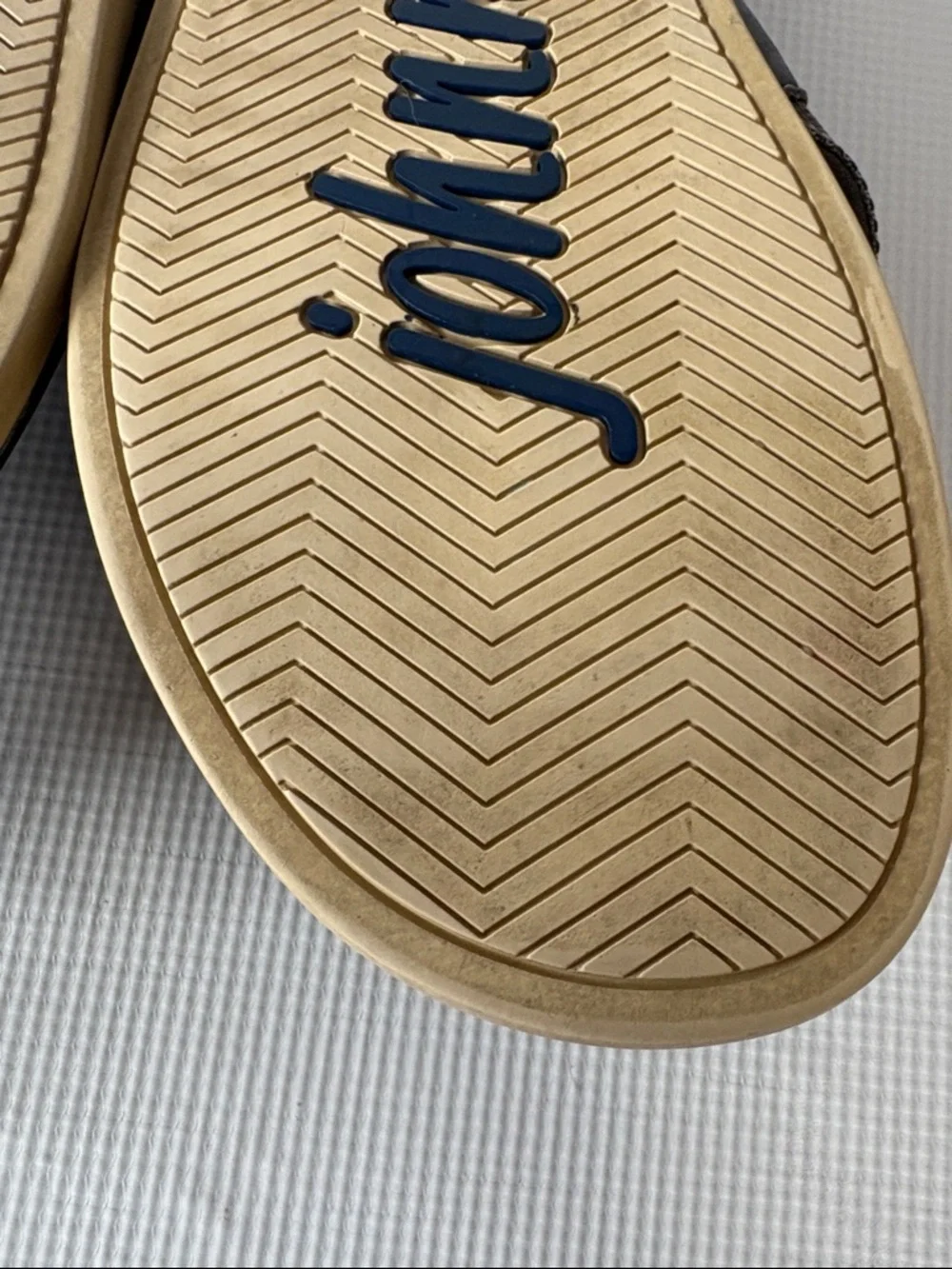 Johnnie O Boardwalk Sandal /Flip flop Men’s Size 10